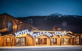Base Camp Lodge